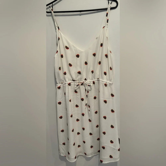 NEW Aritzia Babaton Casimir Dress Off White Floral  mini cinched wrap flowy USL - Picture 1 of 8